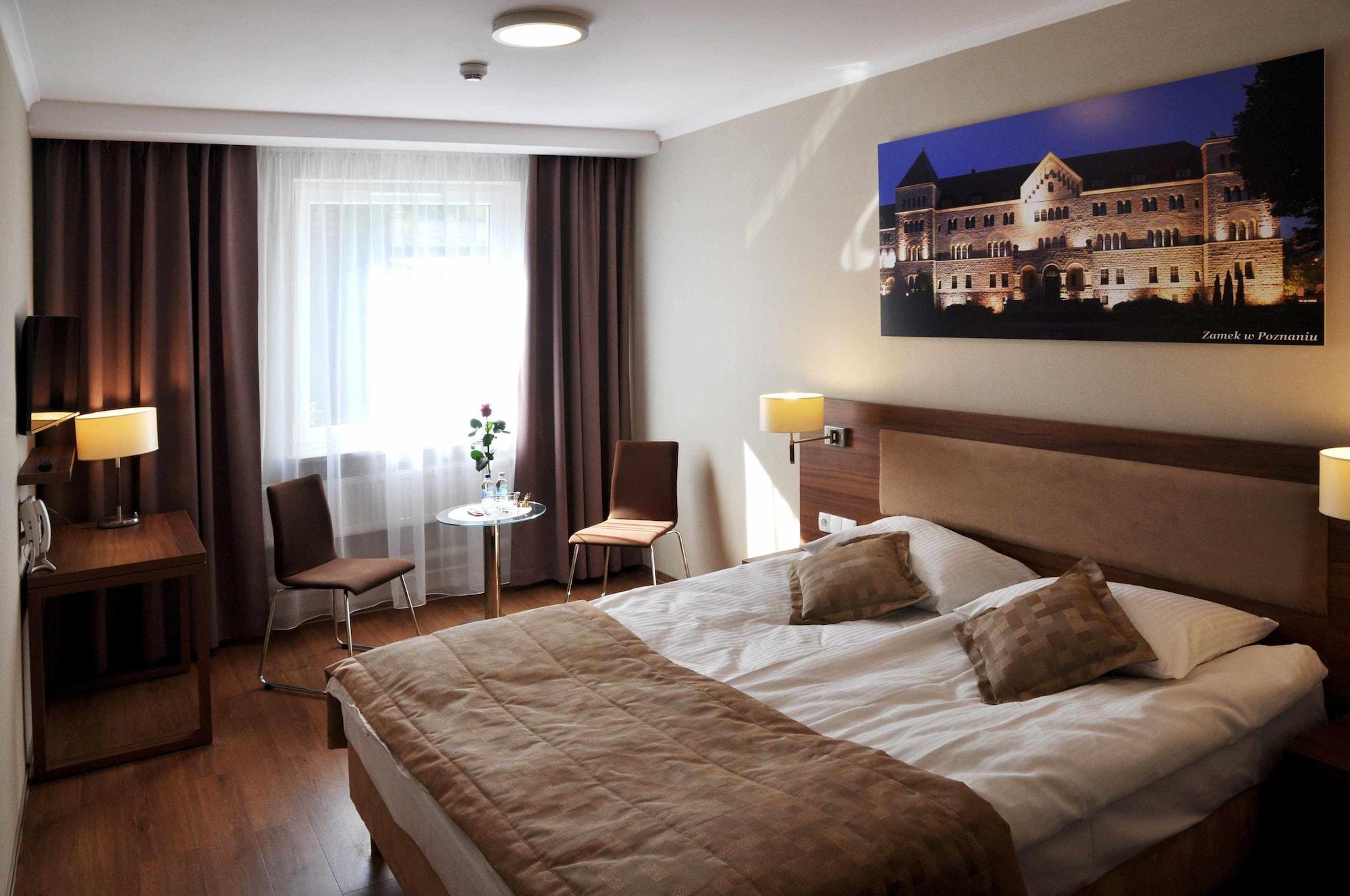 Hotel Topaz Poznan Centrum Eksteriør billede