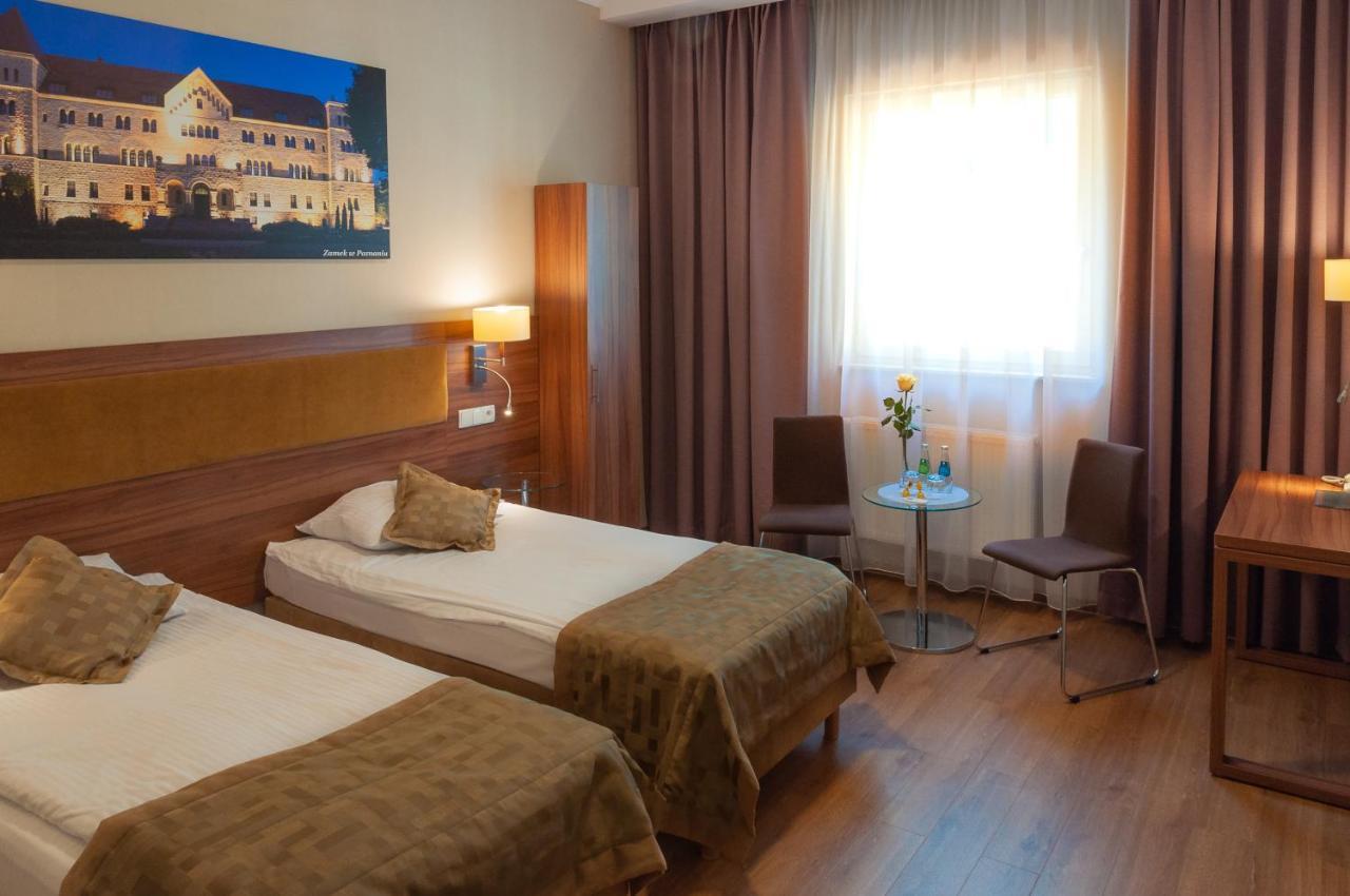 Hotel Topaz Poznan Centrum Eksteriør billede